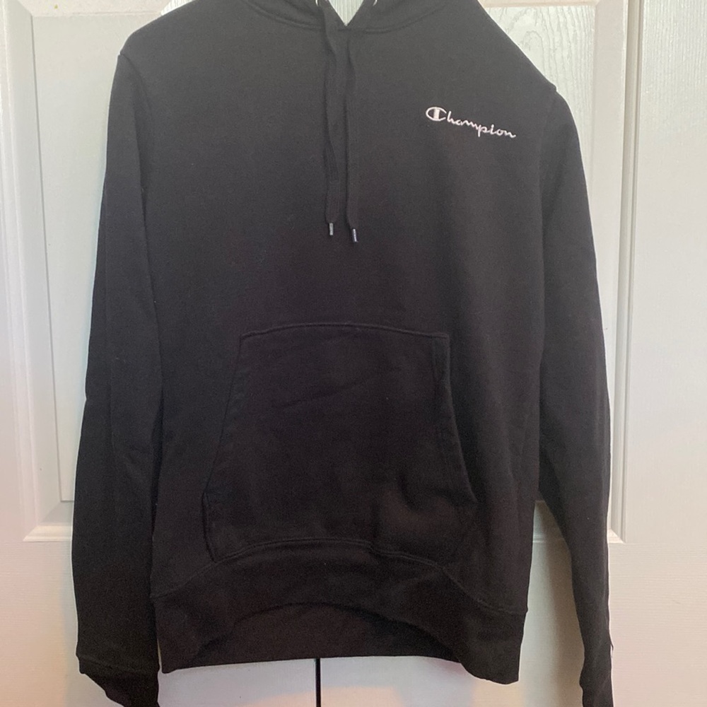 black champion hoodie